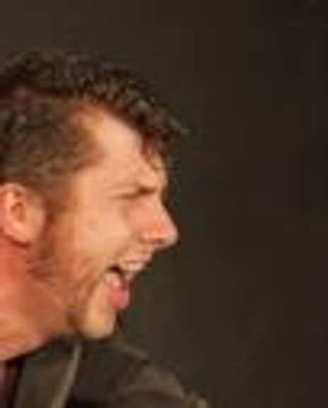 Max Saunders Singer Headshot