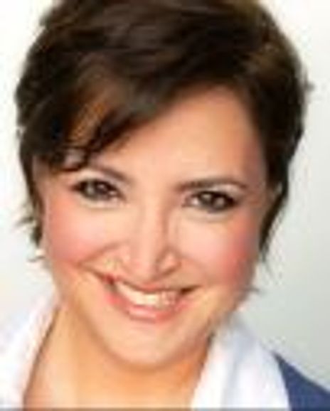 Kelly Jean Clair Headshot