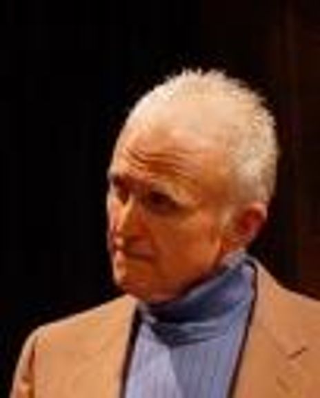 David Oliver Headshot