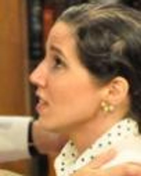 Julie Seibold Headshot