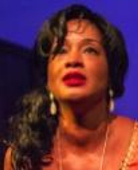 Dedre Woods Headshot