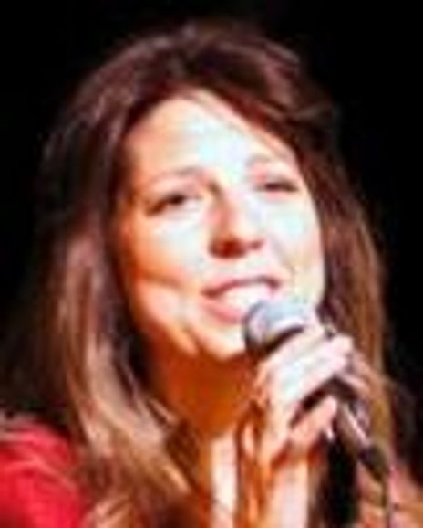 Tracey Miller Headshot