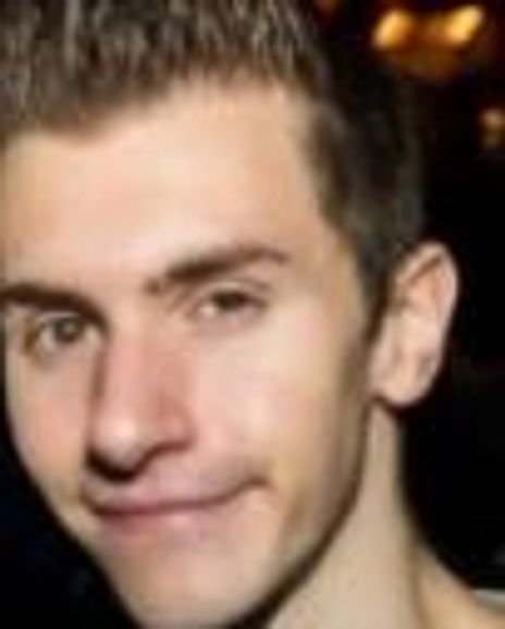 Ryan Robert Headshot