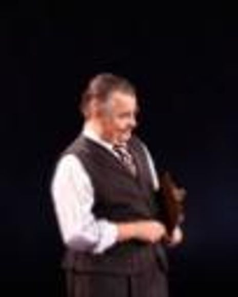 Armando Yearwood Headshot