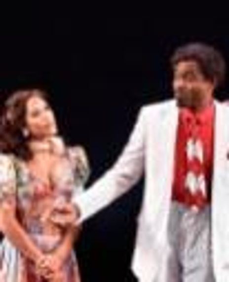 Theresa Murray Headshot