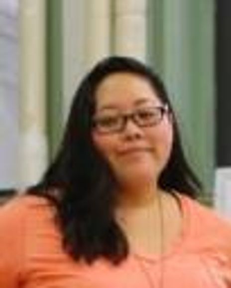 Holly Sansom Headshot