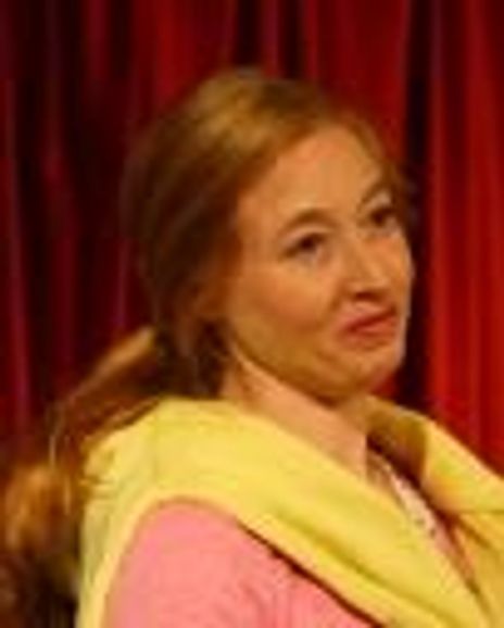 Jes Bedwinek Headshot