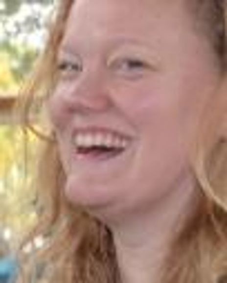 Sarah Waisanen Headshot