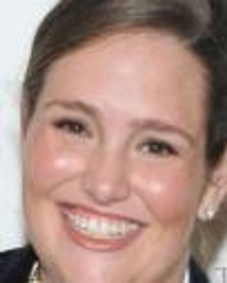 Gillian Hearst Simonds Headshot