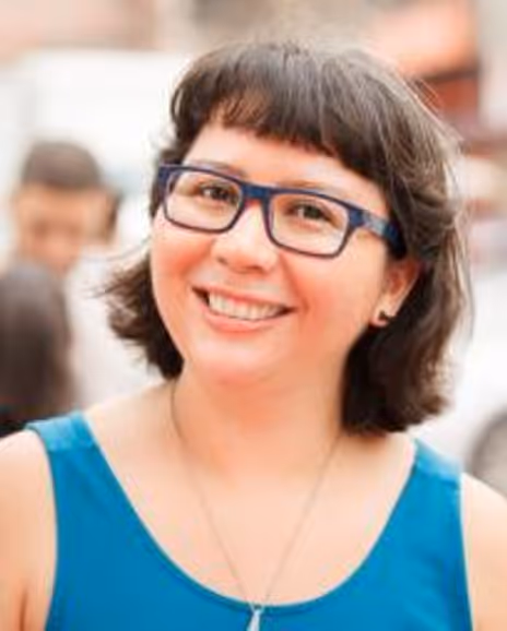 Christina Watanabe Headshot