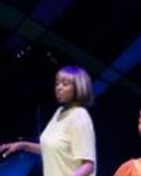 Arzula Maxine Gardner Headshot