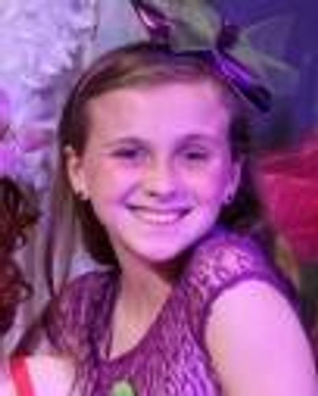 Reiley Macicek Headshot