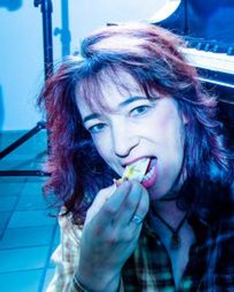 Amy R Engelhardt Headshot