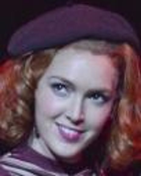 Kayla Carlyle Headshot