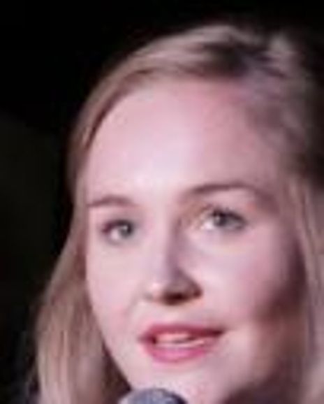 Laura Kaye Thomson Headshot