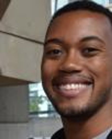 Taylor Daniels Headshot