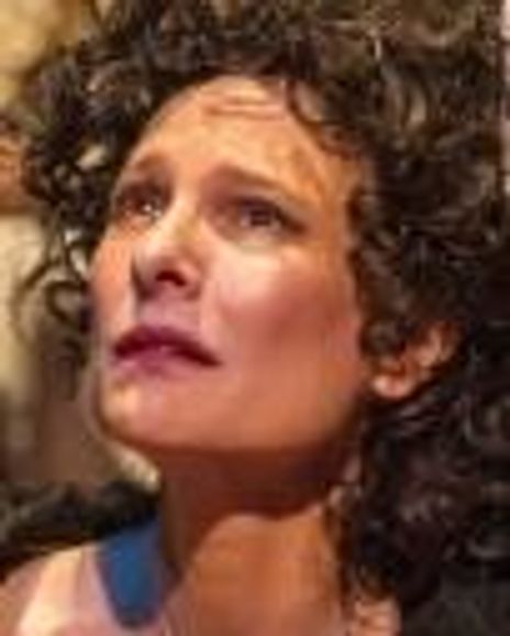 Susan Angelo Headshot