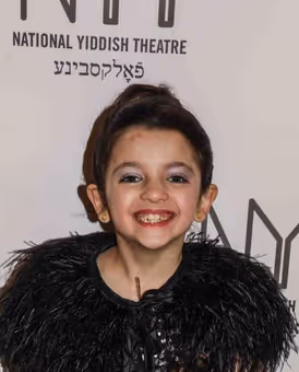 Sophie Knapp Headshot