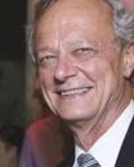 Paul Wojcik Headshot