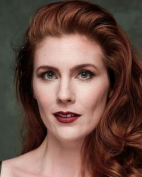 Mary McNulty Headshot