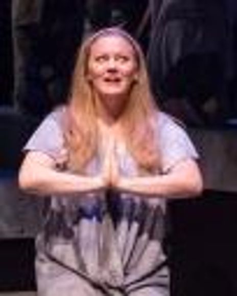 Sara Waisanen Headshot