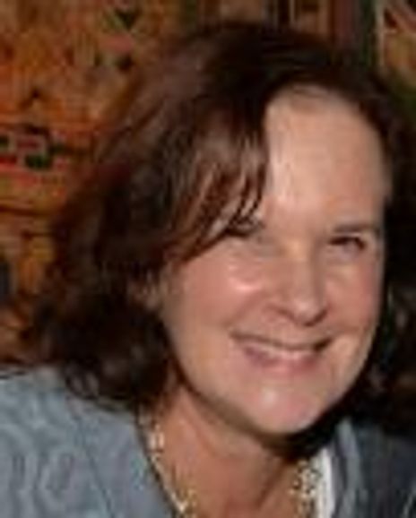 Linda Gelfond Headshot