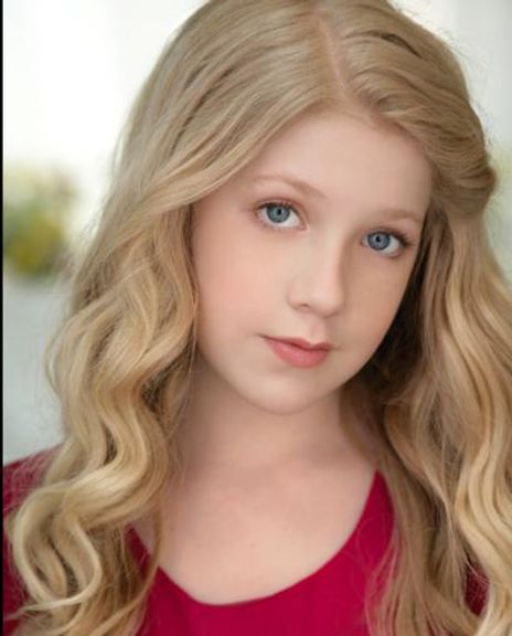 Violet Young Headshot