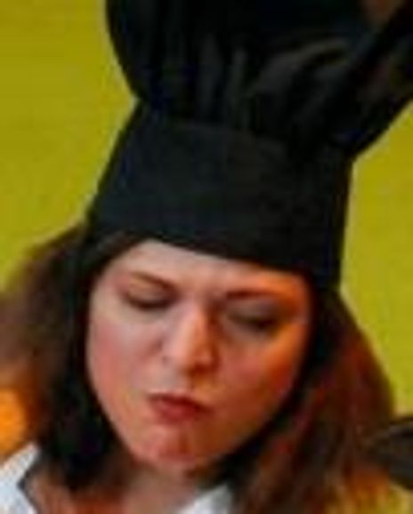 Laura DiCerto Headshot