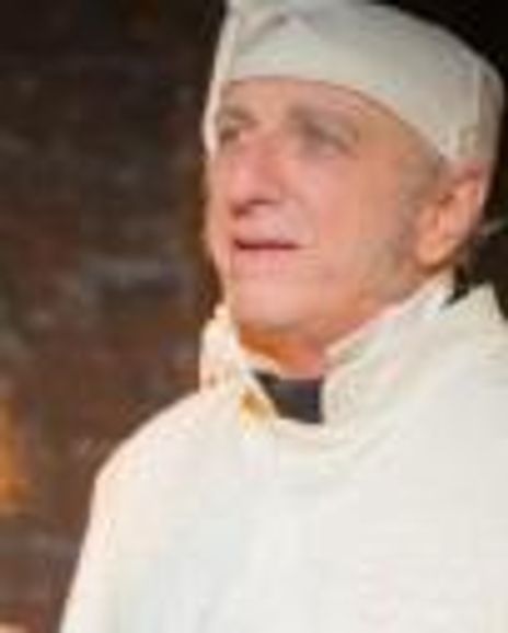 Sara Catheryn Wolf Headshot