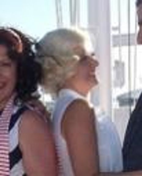 Genevieve Newman Headshot