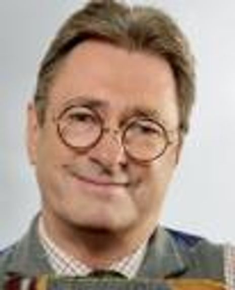 Alan Titchmarsh Headshot