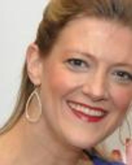 Jennifer Goode Campbell Headshot