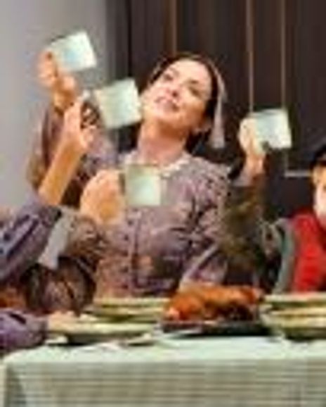 Tara Sullivan Headshot