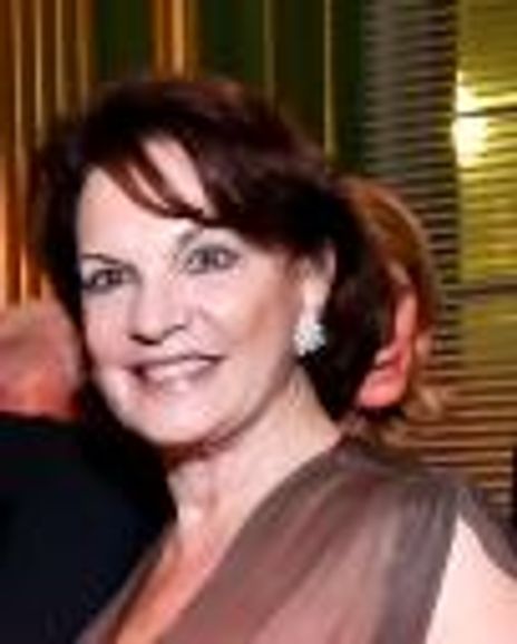 Grace Bender Headshot