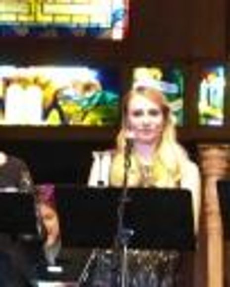 Jen O'Neill Headshot