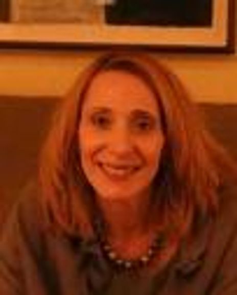 Lisa Scoganmillo Headshot