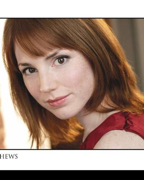 Elisa Matthews Headshot
