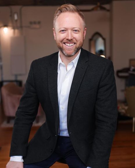 Erik Schroeder Headshot