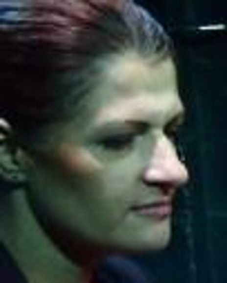 Celia Adams Headshot