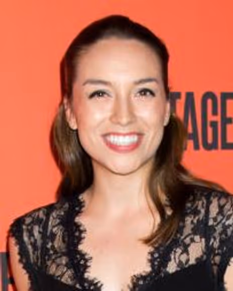 Julia Estrada Headshot