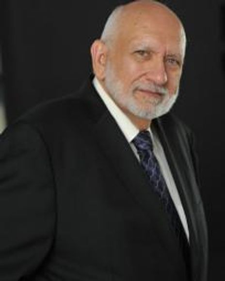 JAY BRAZEAU Headshot