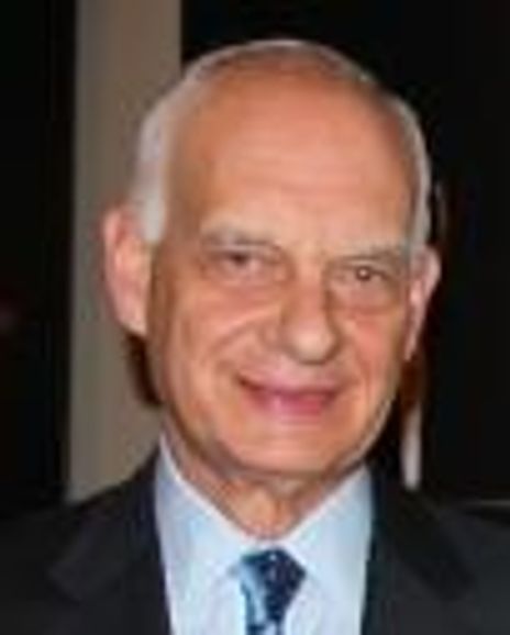 Eric Wallach Headshot