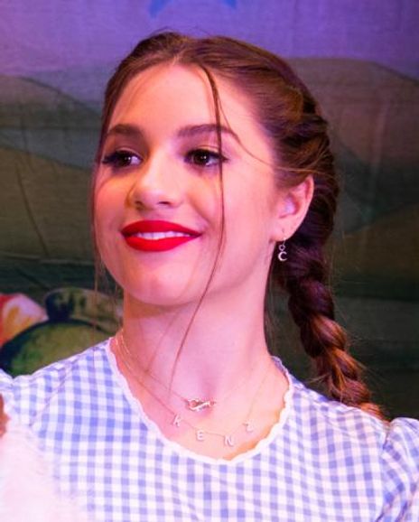 Mackenzie Ziegler Headshot