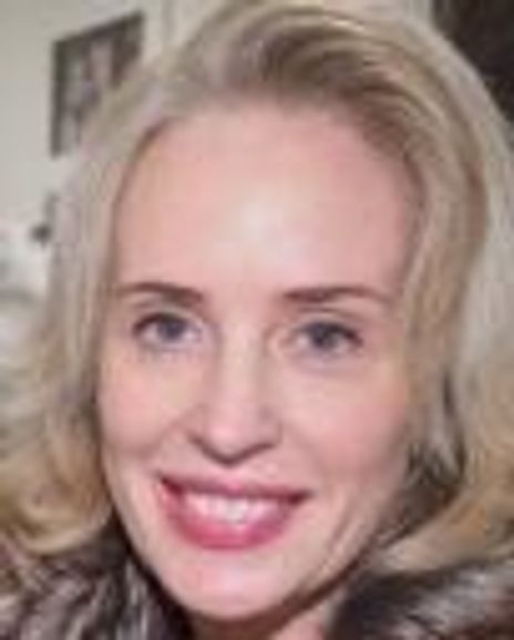 Amy Hoadley Headshot