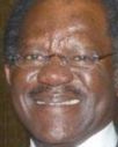 Bayo Ogunlesi Headshot