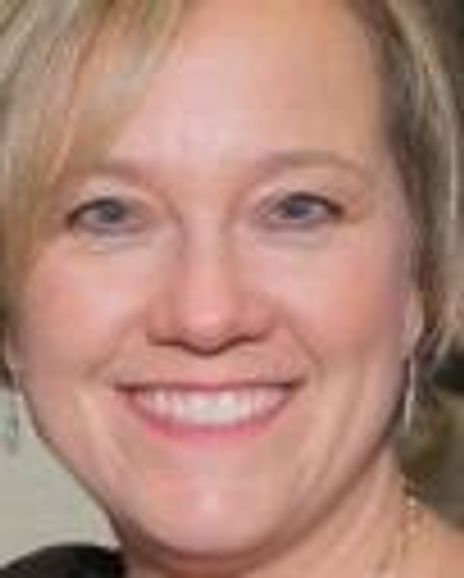 Barbara Poliwoda Headshot