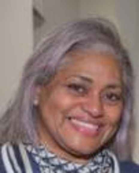 Robin Verges Headshot