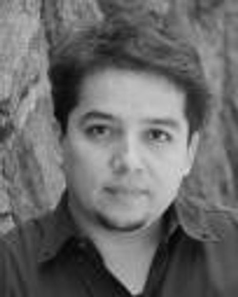 Matthew Paul Olmos Headshot