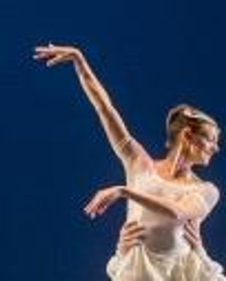 Jo-Ann Sundermeier Headshot