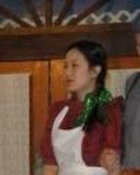 Lauren Peterson Headshot